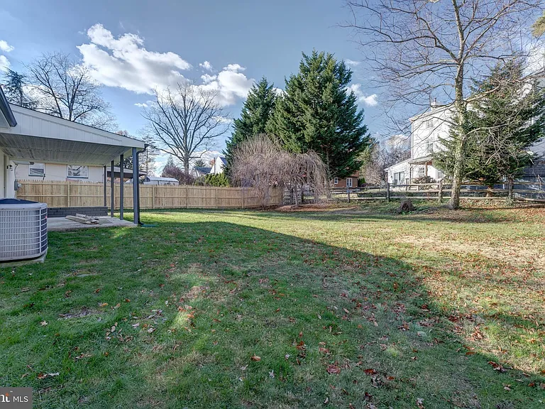 308 Lenox Rd — Photo 25
