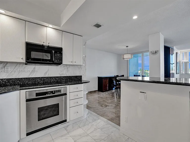 1400 S Ocean Dr #406 — Photo 11