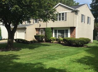 95 Andover Ln, Buffalo, NY 14221