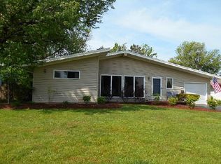 75 Thistle Lea, Williamsville, NY 14221