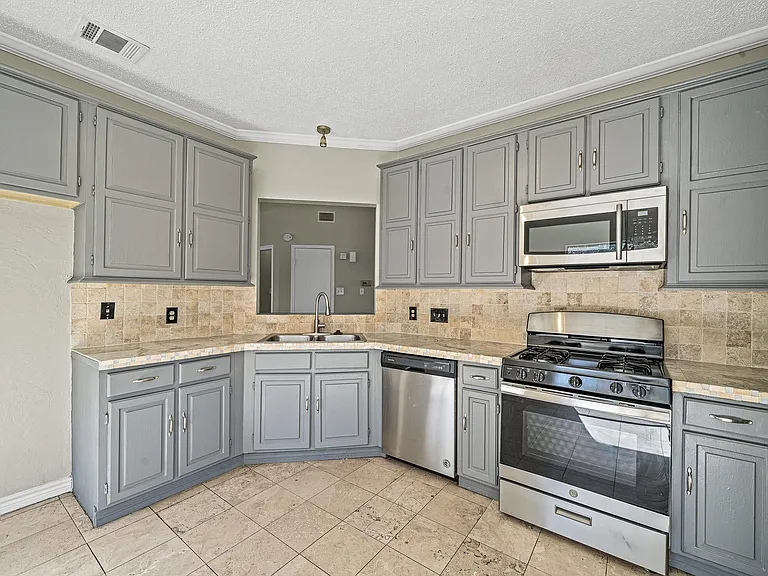 11123 Gatesden Dr — Photo 11