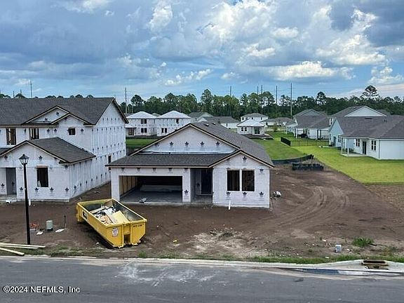 5th image of 14687 MACADAMIA Lane #39