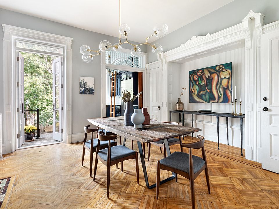 1st image of 445 Mac Donough St