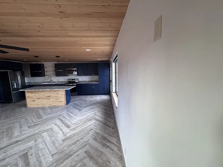 232 Valverde St — Photo 43