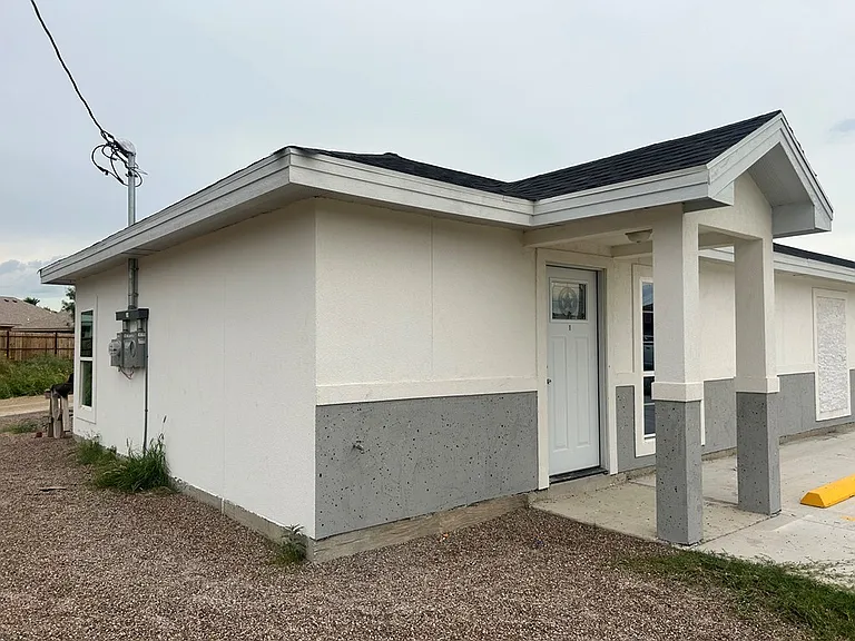 2458 De Leon Dr — Photo 14