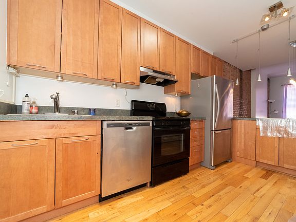 5th image of 258 W 123rd St #5B