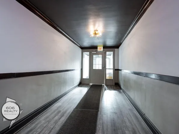 Hot Logan Square Apartments! Special Offer!