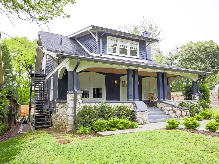 233B Chapel Ave — Photo 1