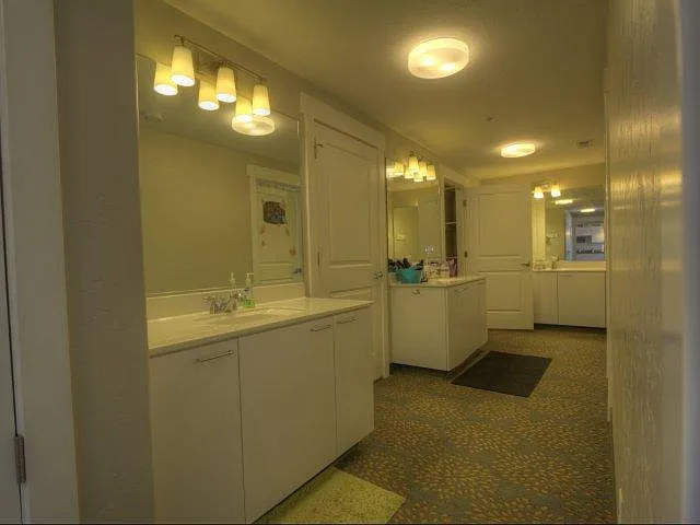 168 N 300 E — Photo 10