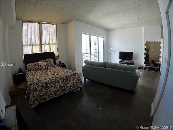 4th image of 133 NE 2nd Ave APT 3405