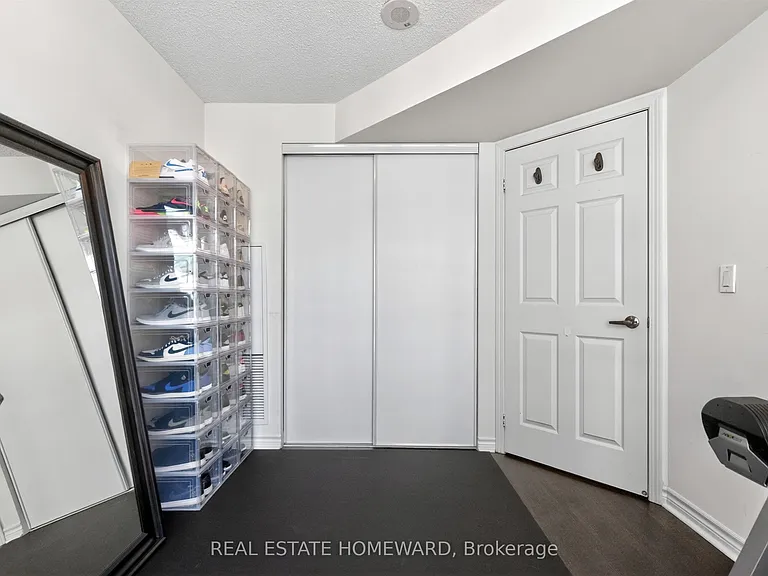 25 Lower Simcoe St #518 — Photo 15
