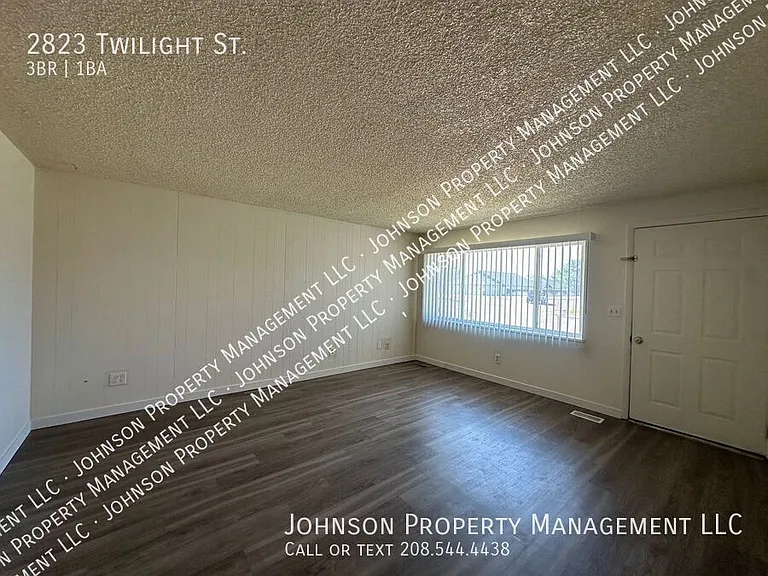 2823 Twilight St — Photo 8