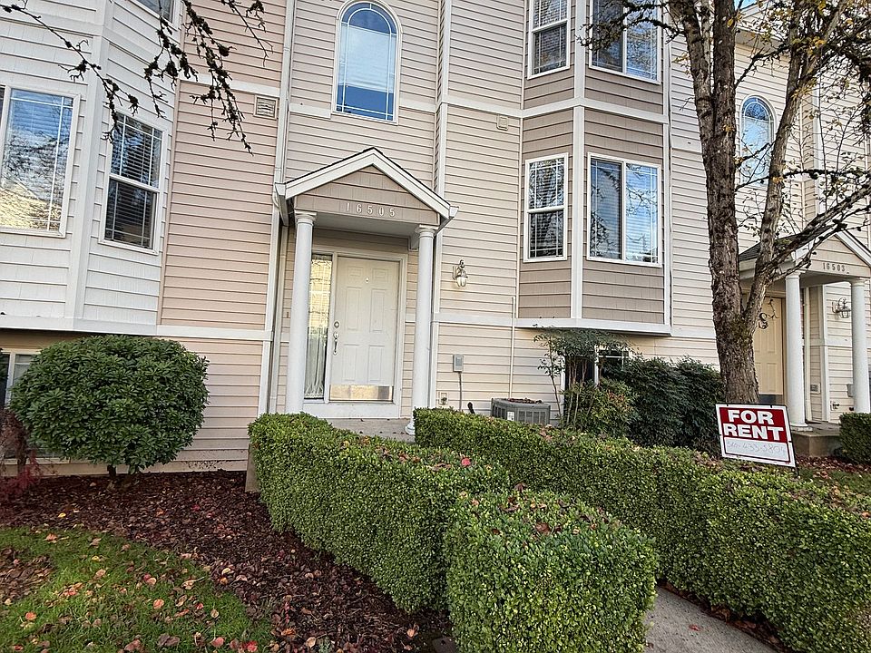 1st image of 16505 NE 19th St