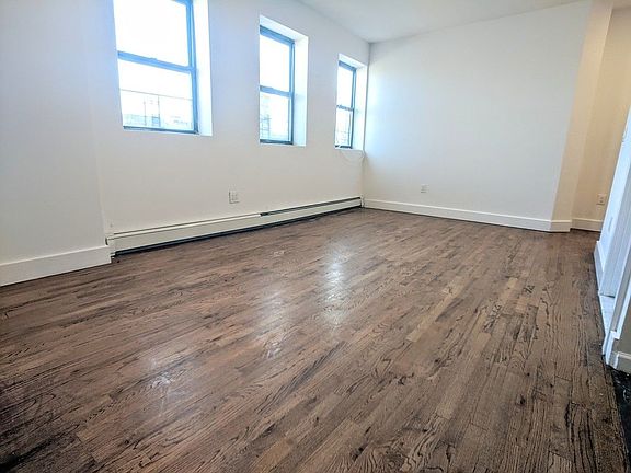 4th image of 2342 Atlantic Ave APT 4B