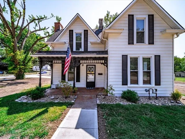 213 E Washington St, Kearney, MO 64060