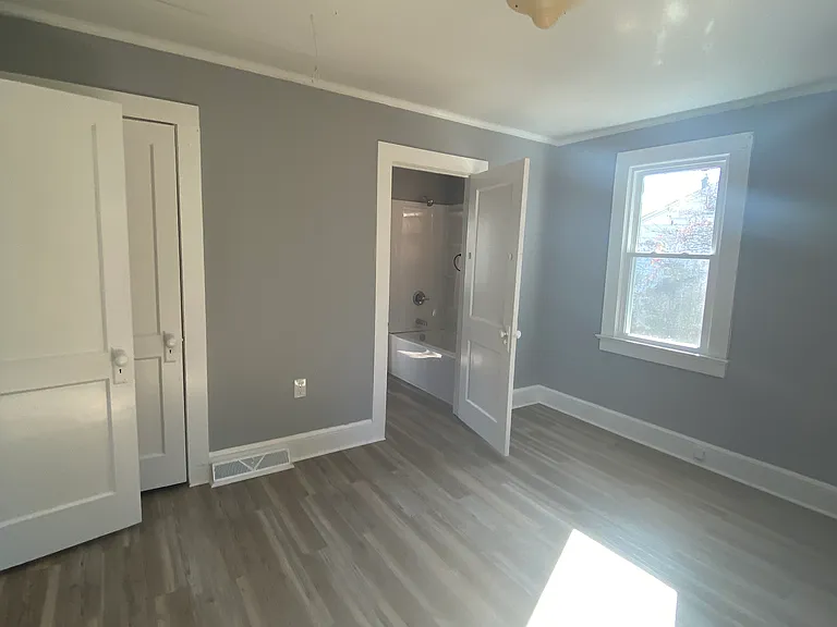 704 Blair St — Photo 13