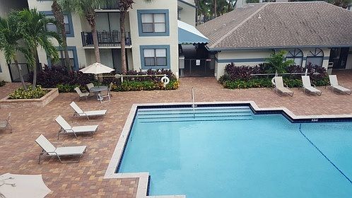 5th image of 708 Executive Center Dr APT 23