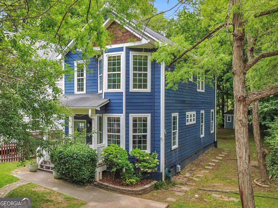 1st image of 923 Tilden St NW