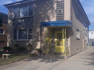 313 S Hale St, Addison, IL 60101