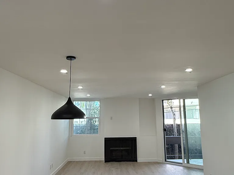 740 N Kings Rd #111 — Photo 6