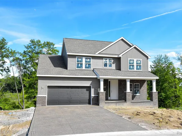 4570 Stillmeadow Dr, Howell, MI 48843