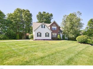 4201 Oakmont Dr, Akron, OH 44321