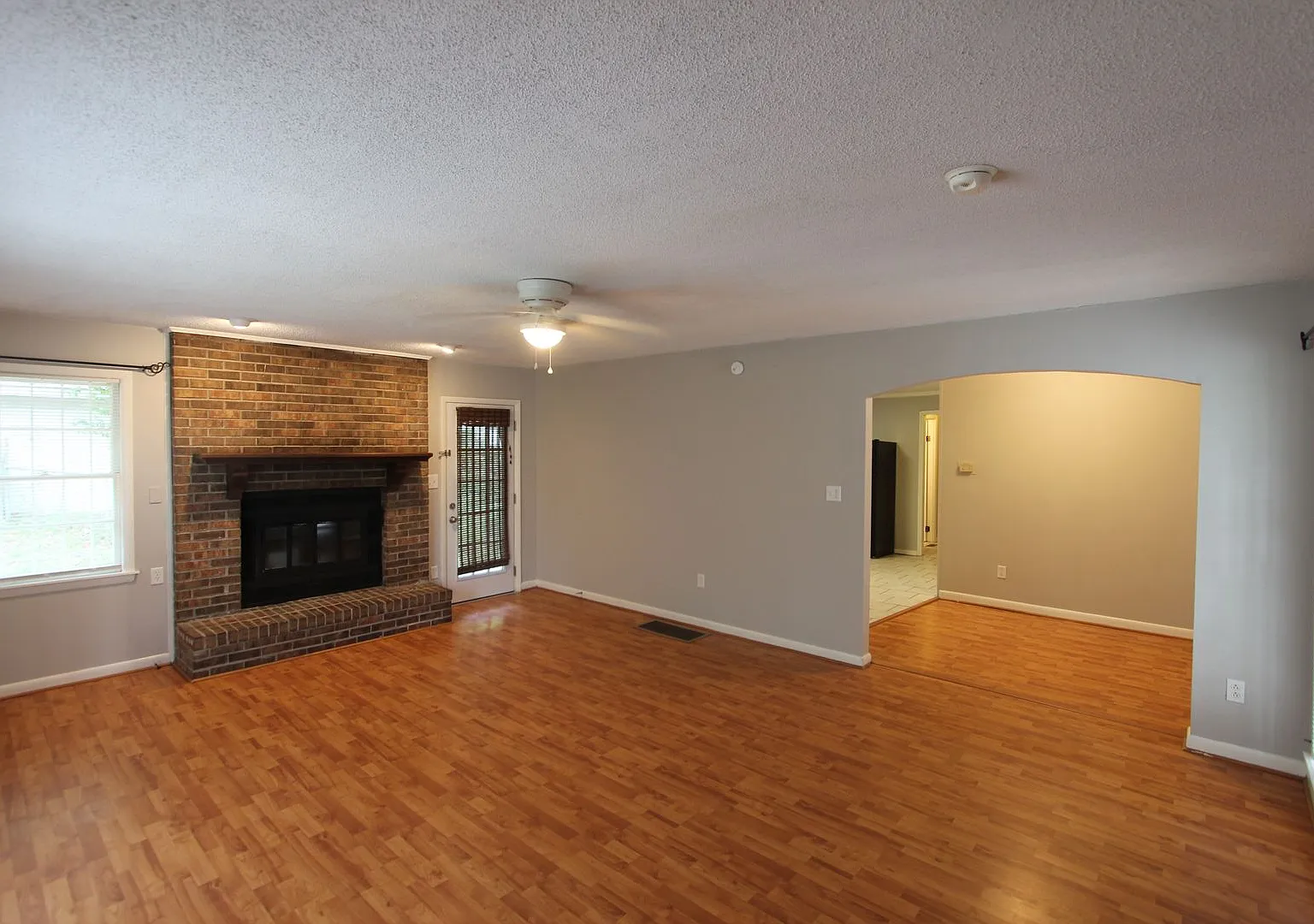 Lovely Duplex For Rent — Photo 4
