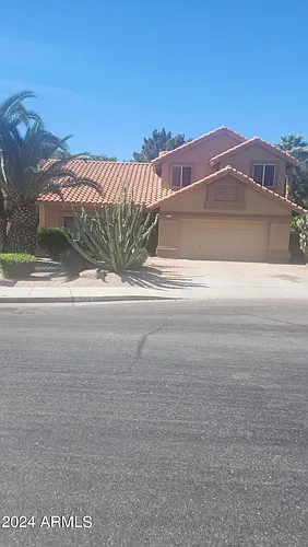 1683 W Carla Vista Dr Photo 1