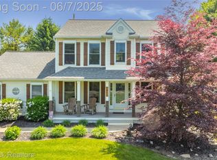 9863 Marshall Rd, South Lyon, MI 48178