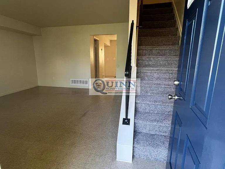 44 Willow Ct — Photo 3