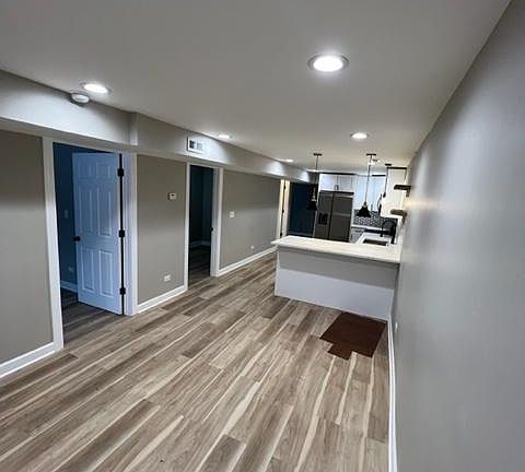 2nd image of 3537 W Wolfram St #1