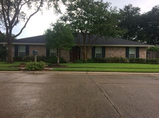 218 Raywood Dr, Houma, LA 70360