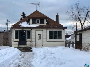 706 8th Ave, Two Harbors, MN 55616