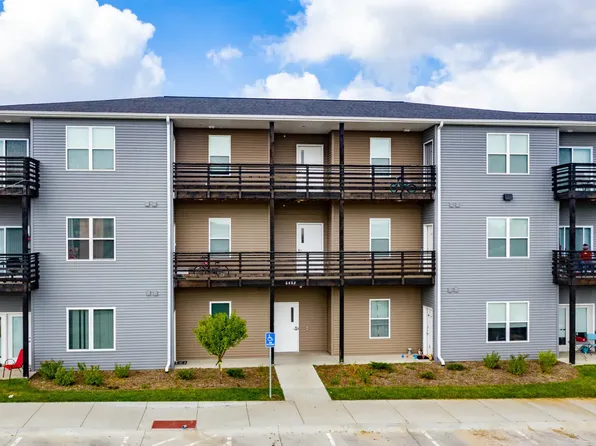 Aspen Grove Apartments