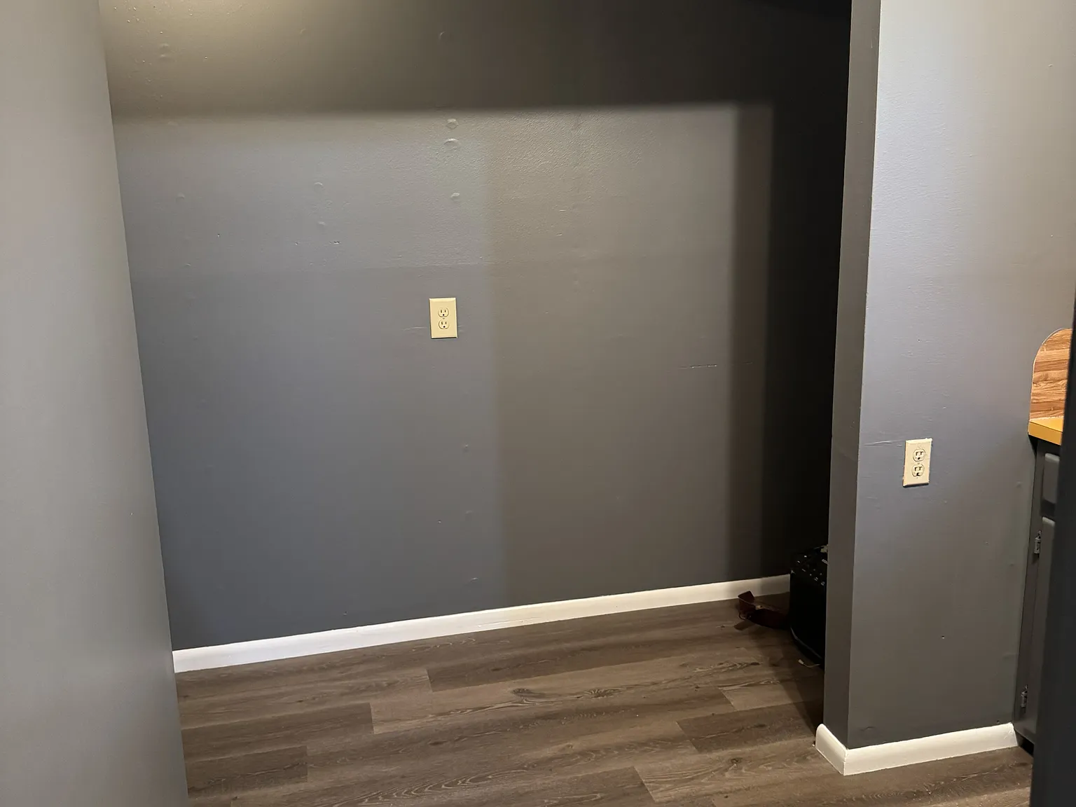 2 bed, $930 — Photo 3