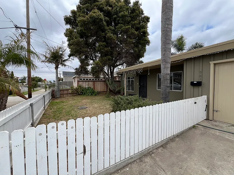 981 Calla Ave — Photo 2