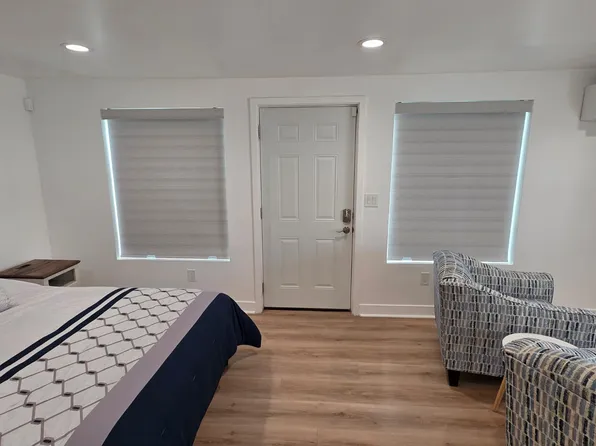 11315 213th St, Lakewood, CA 90715