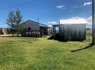 21 Old Wind River Hwy, Lander, WY 82520