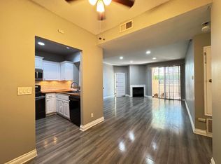 23811 Del Monte Dr UNIT 112, Santa Clarita, CA 91355