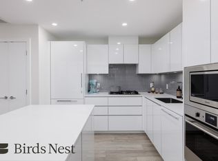 10428 Whalley Blvd #PENTHOUSE 3102, Surrey, BC V3T 0W2