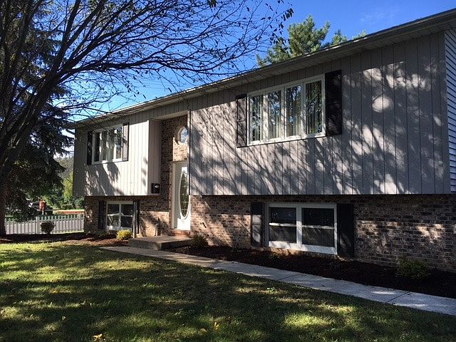 1st image of 1300 N Metropolitan Ave