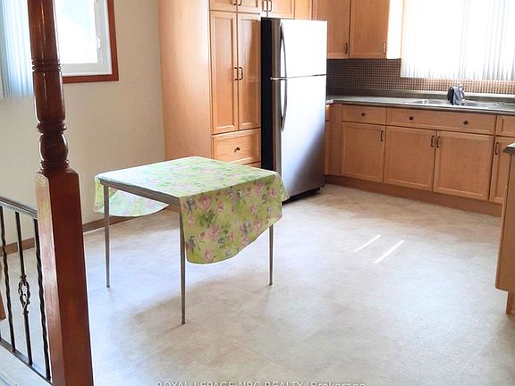 2nd image of 267 McAlpine Ave S