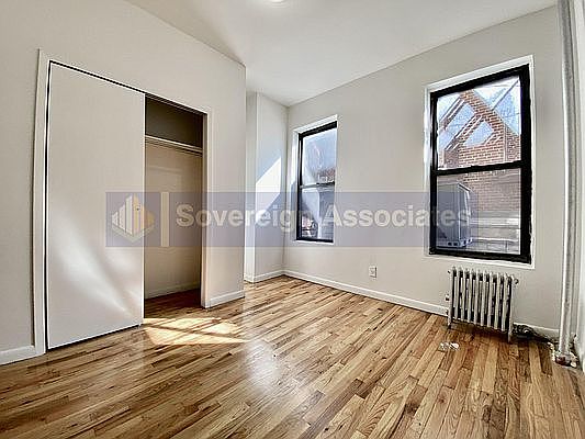 5th image of 1270 1st Ave #20E
