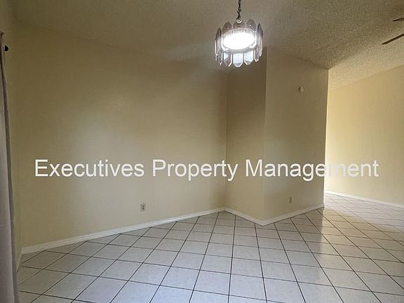 4th image of 623 E Clinton Ave