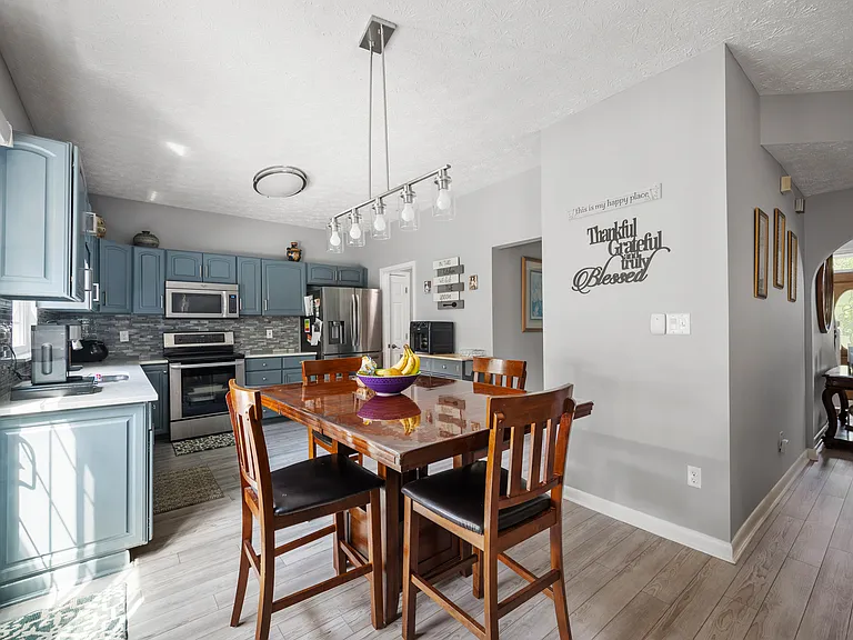 10007 Palmaire Pl — Photo 9