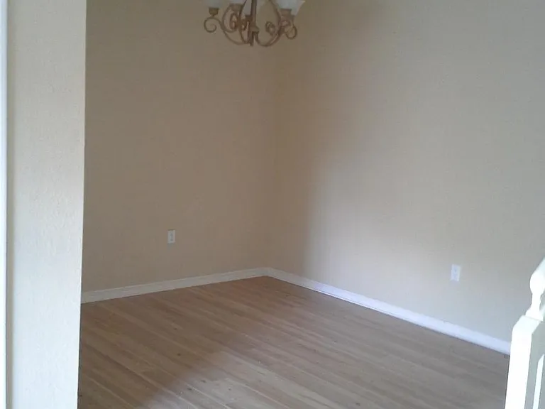 10910 SW 181st Ter — Photo 5