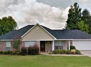 1108 2nd St SE, Magee, MS 39111