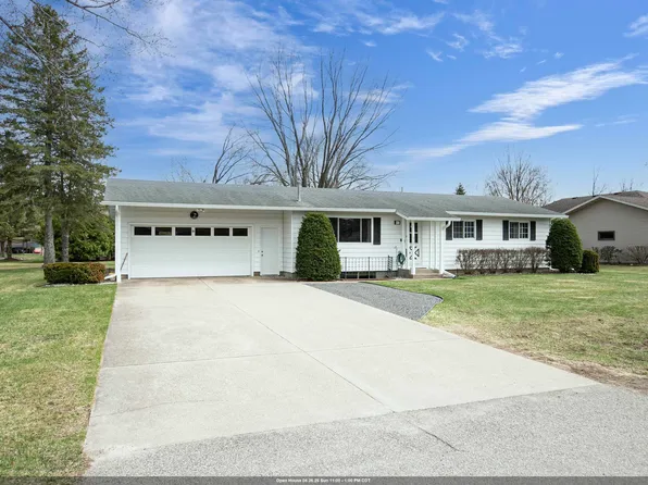 1900 Julie Ln, Stevens Point, WI 54481