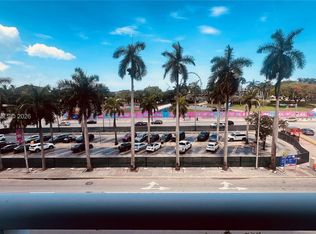 253 NE 2nd St APT 330, Miami, FL 33132