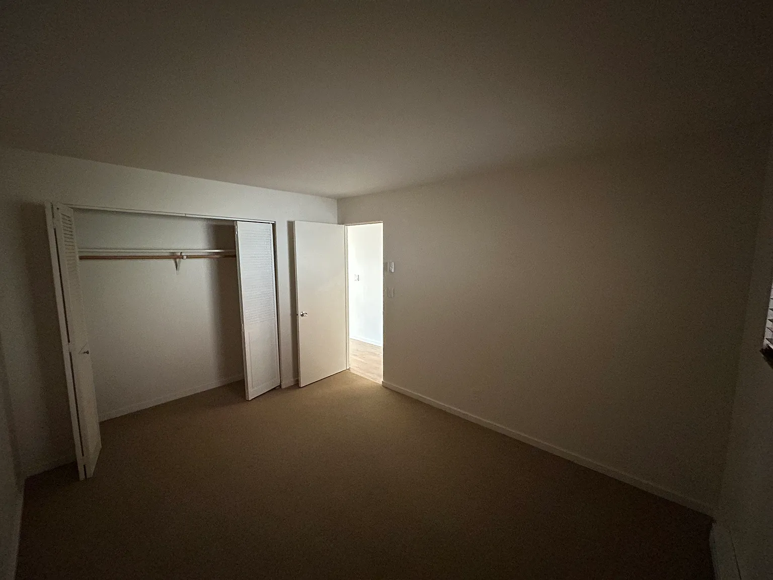 1 bed, 745 sqft, $2,900 — Photo 3